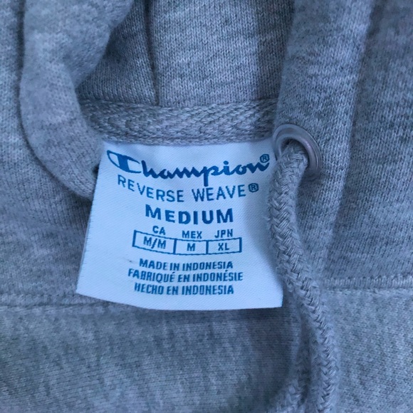 Never worn cropped light grey champion hoodie - Picture 2 of 3